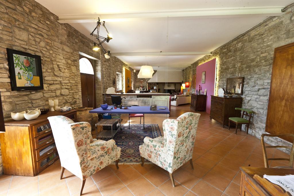 Agriturismo Nizzi Villa อัสซิซี ภายนอก รูปภาพ