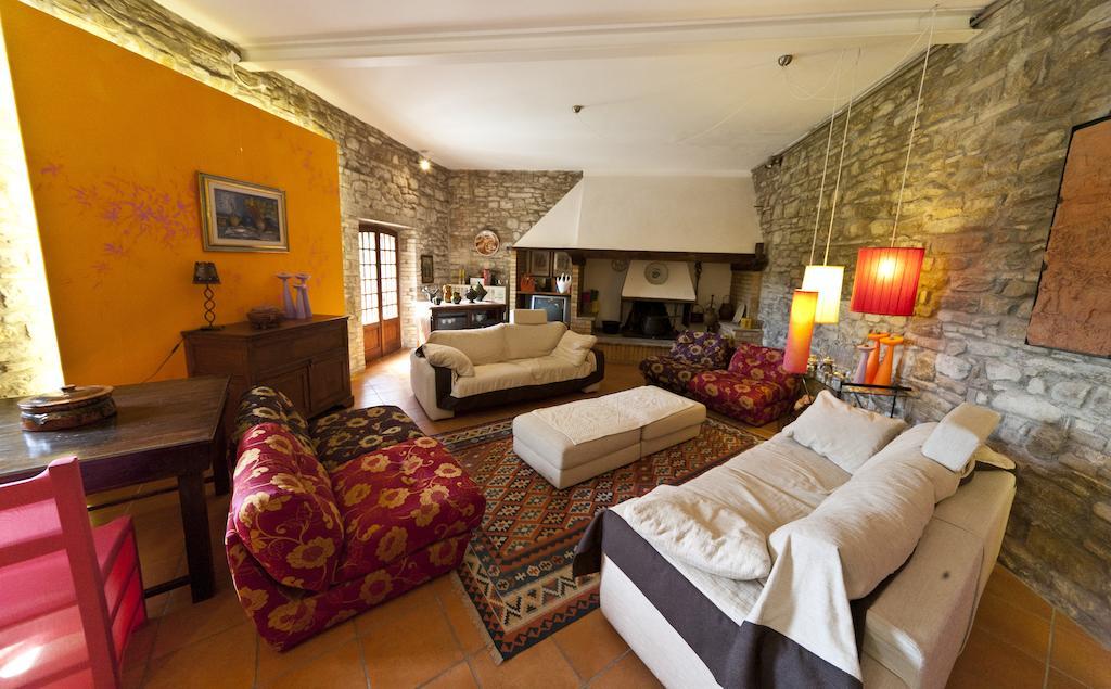 Agriturismo Nizzi Villa อัสซิซี ภายนอก รูปภาพ