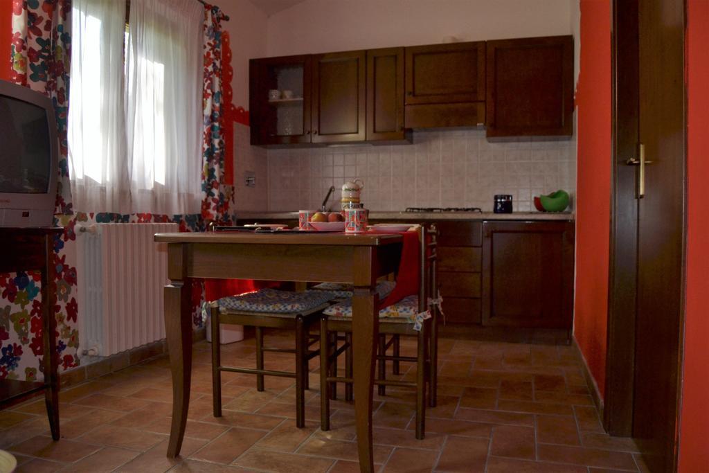 Agriturismo Nizzi Villa อัสซิซี ภายนอก รูปภาพ
