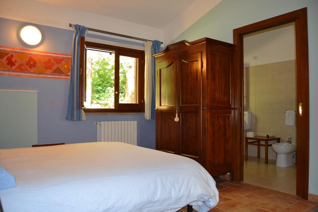 Agriturismo Nizzi Villa อัสซิซี ภายนอก รูปภาพ