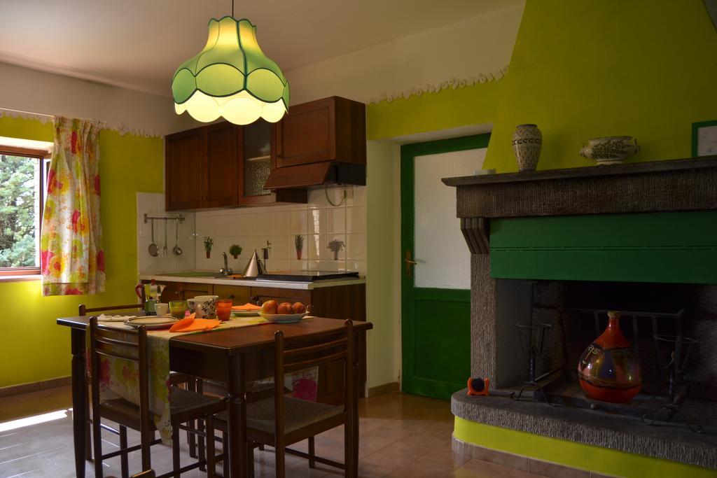 Agriturismo Nizzi Villa อัสซิซี ภายนอก รูปภาพ